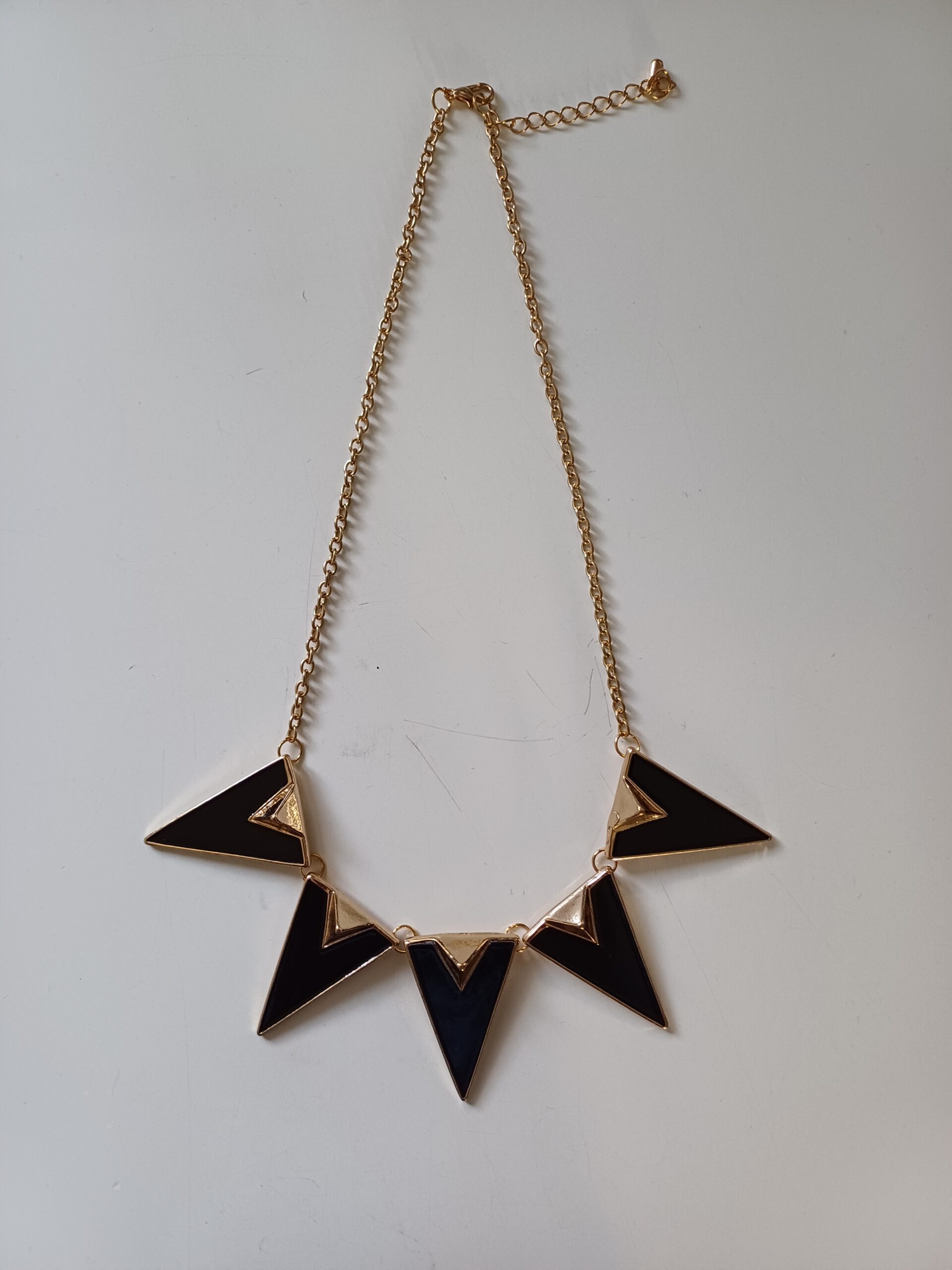 5 Spike Enamel Gold Necklace