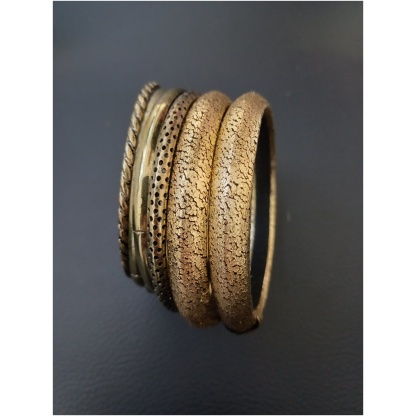 Crackle Snake Gold Bangle pk