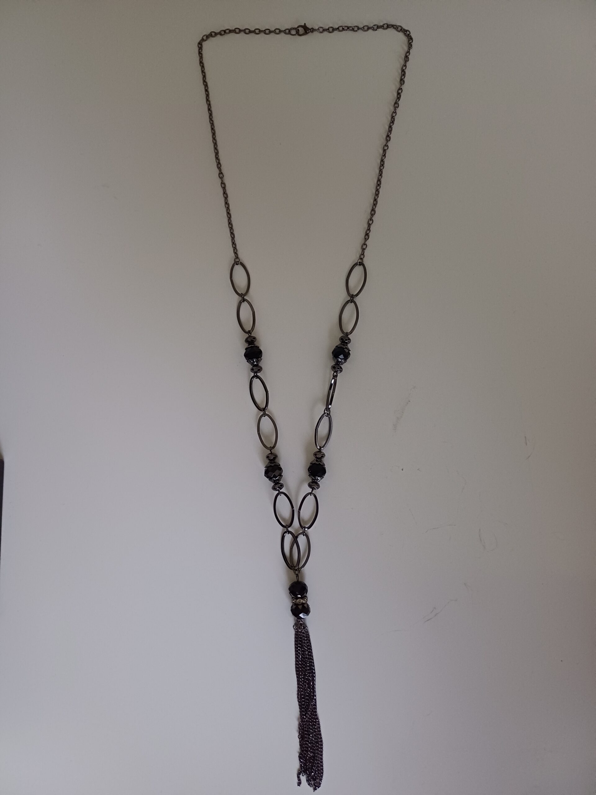 Oval Black Facet Lariat Necklace