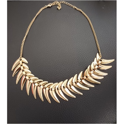 Gold Fishbone Short Collar