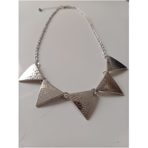 Textured 5 Triangle Silver Necklace